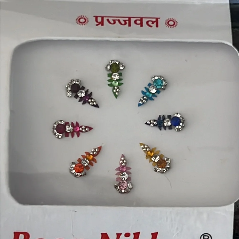 Long bindi - Picture 2 of 2